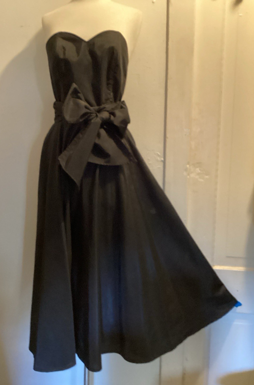 vintage 80’s does 50’s NEO 80 Lisa Elliott black full skirt wrap dress one size