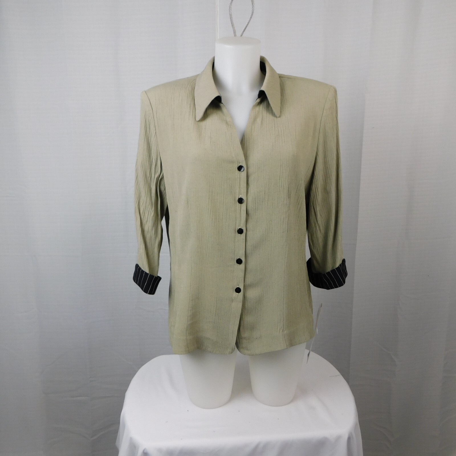 Vintage Perceptions by Irene B 3/4 Sleeve Button-Up Workwear Top Sage Size 10