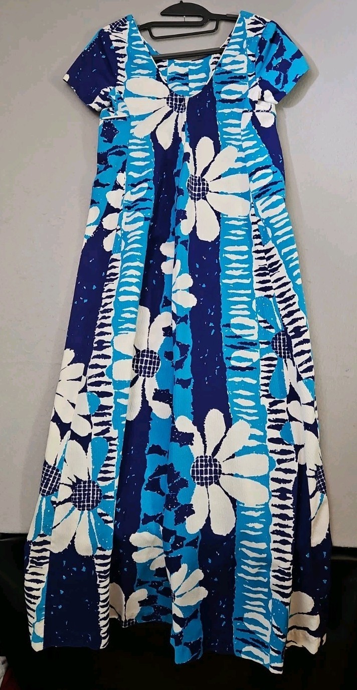 Waltah Clarke’s Hawaiian Ladies Maxi Dress Blue White Floral 16″ Across Bodice