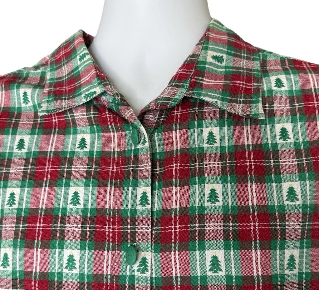 VTG Westbound Size L Christmas Tree Red Green Plaid Embroidered Shirt EUC
