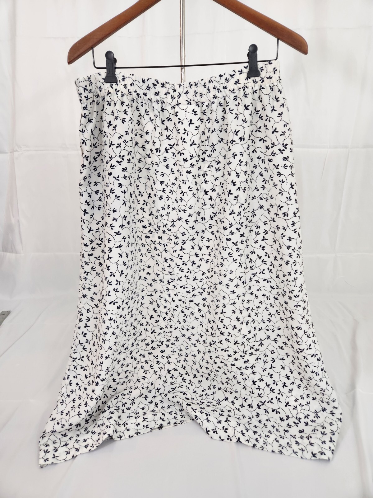 Bleyle Vintage Floral Midi Skirt Navy Blue White Pleated Elastic Waist Size 12