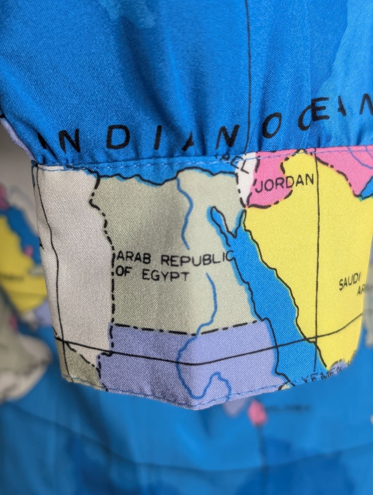 Vtg 70s Disco Shirt King James Novelty Print World Map Topography Cartography S