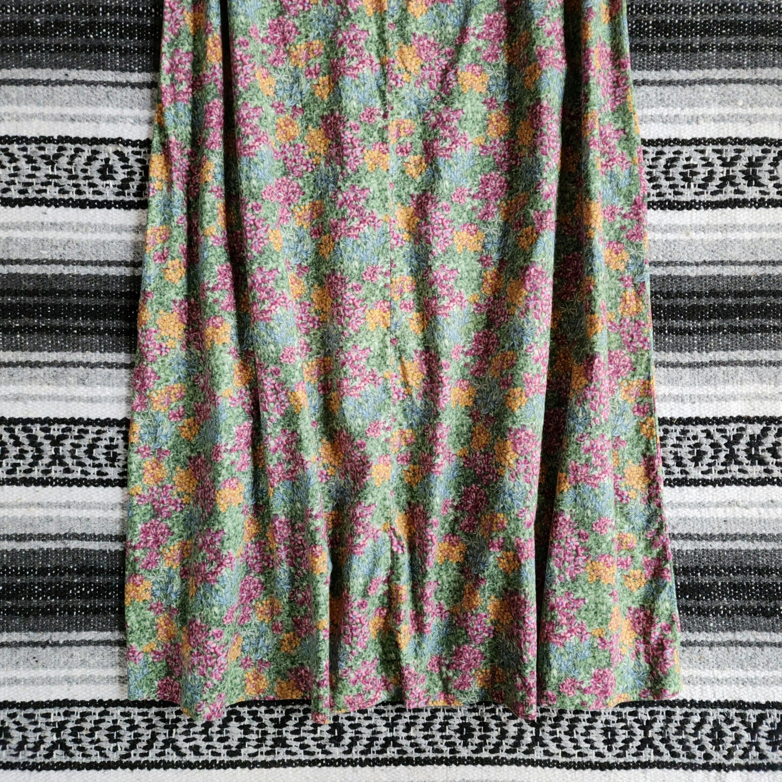 Vtg Unbranded Sz S/M Below Knee Midi Short Sleeve Shift Tent Dress Floral Print