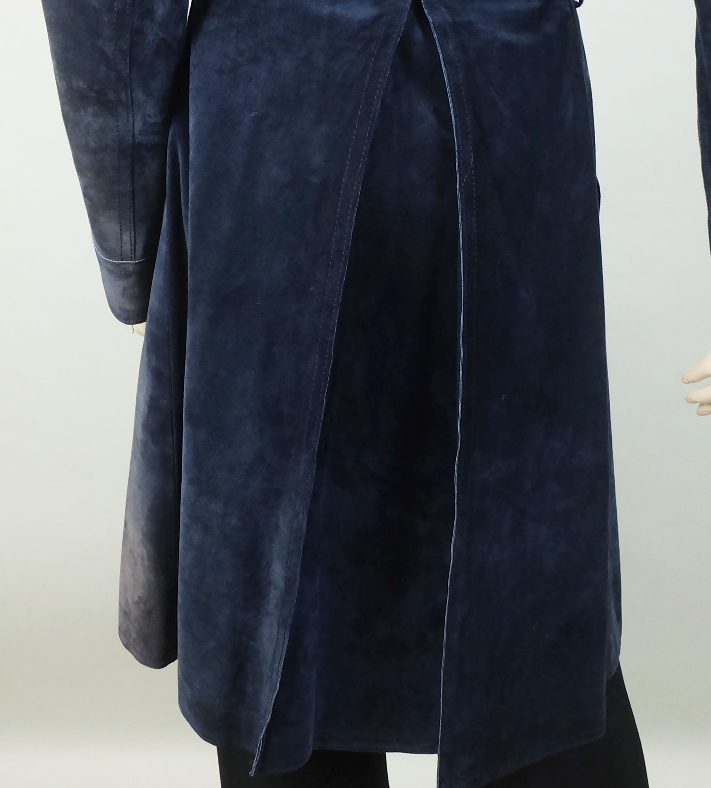 1970s Blue Suede Coat Size 38 True Vintage
