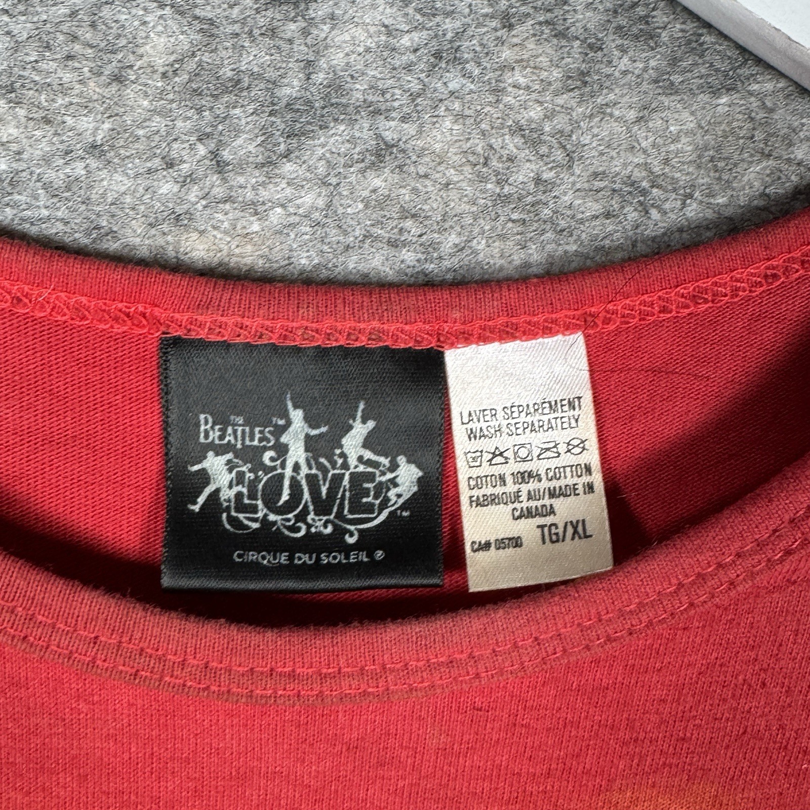 Womens The Beatles Love Cirque Du Soleil Red Graphic T Shirt Top Size XL 20×23