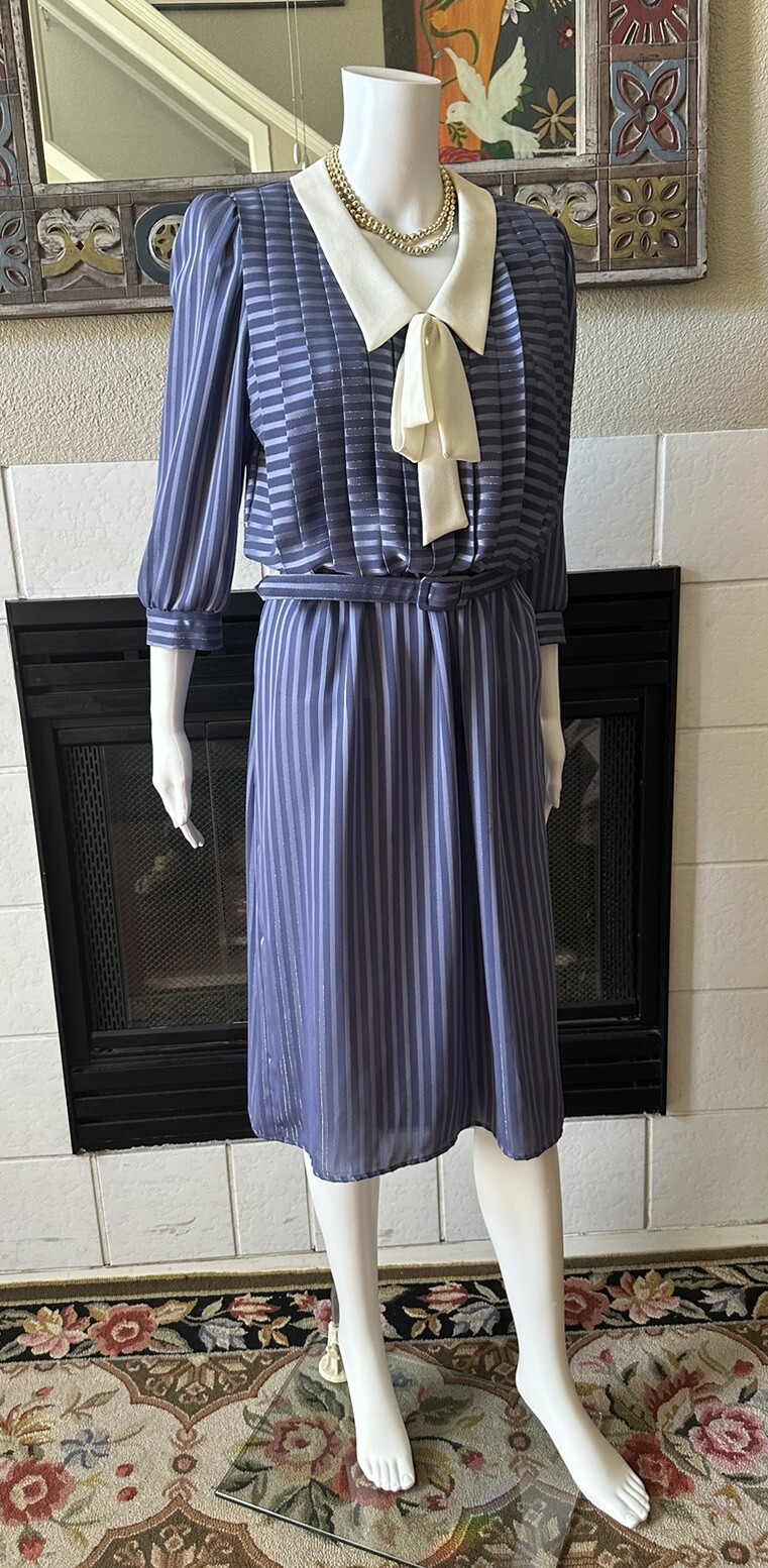 Vtg 80s JSJ Belted Dress Womens Polyester Blue Dynasty Style 34” Bust 28” Waist