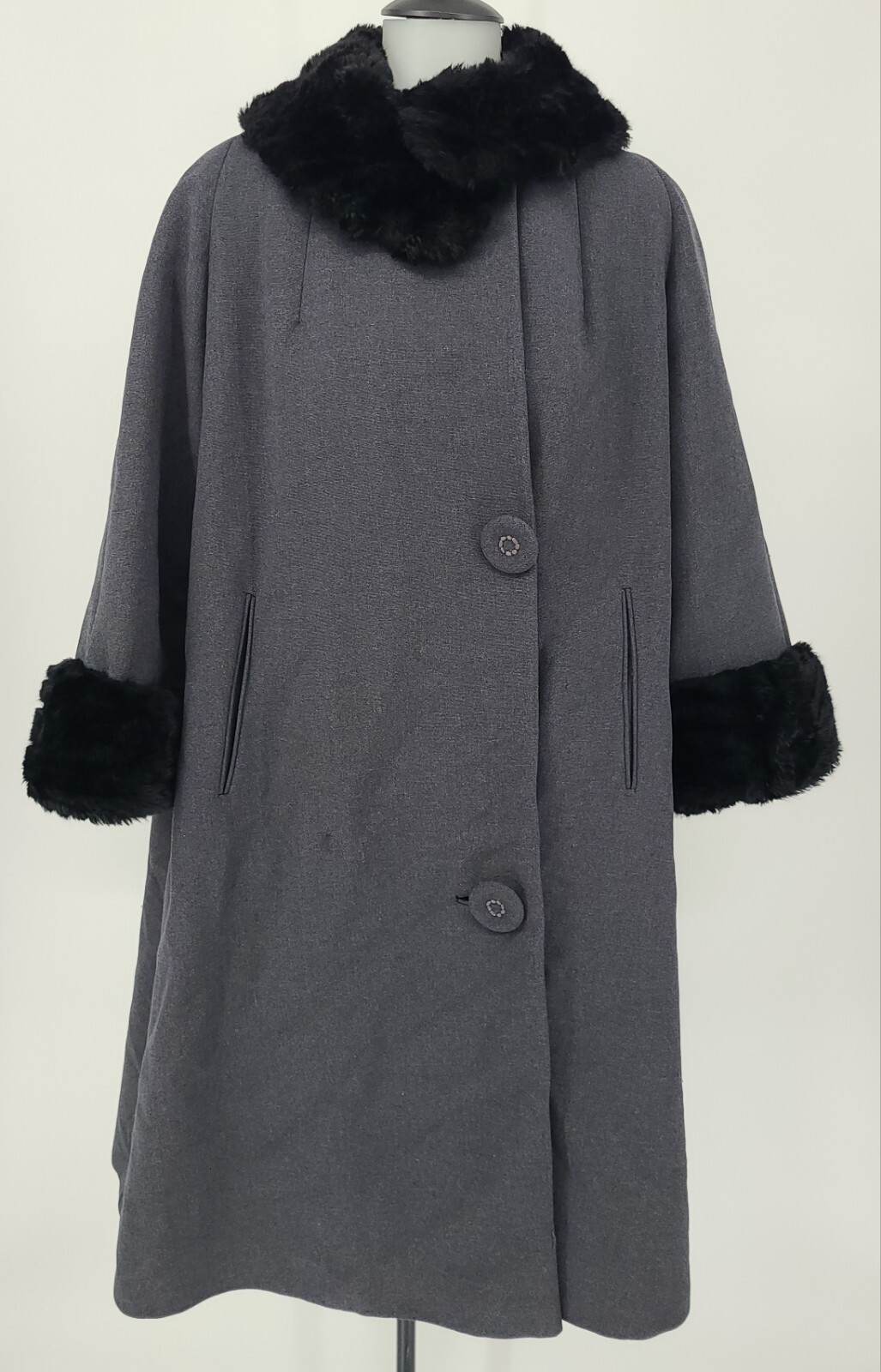 Vintage 1955-1963 Women’s Charcoal Gray Dress Coat Union Made