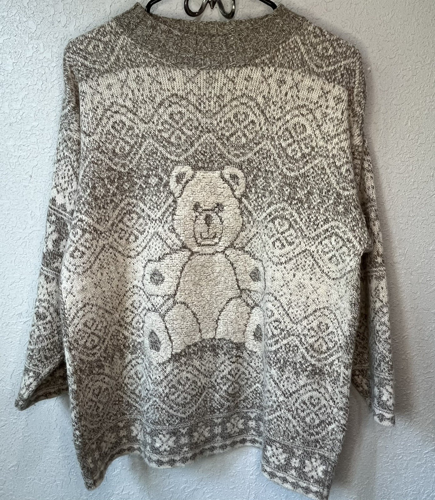 90s Women’s S/M Wool Sweater Beige Tan Teddy Bear Design
