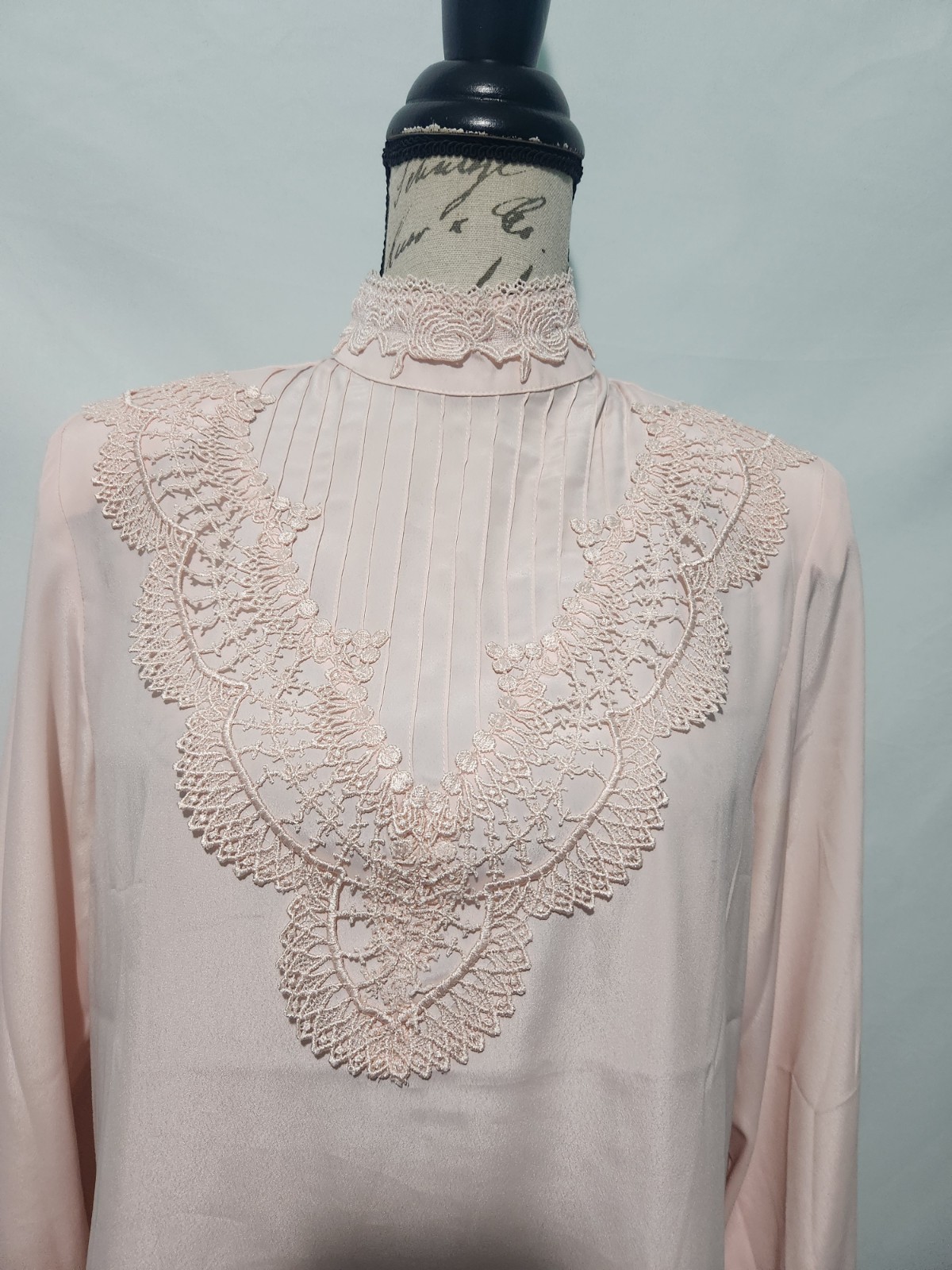 Vintage 80s Yves St. Clair Pink Lightweight Sheer Blouse. Size 8. Faux Pearl