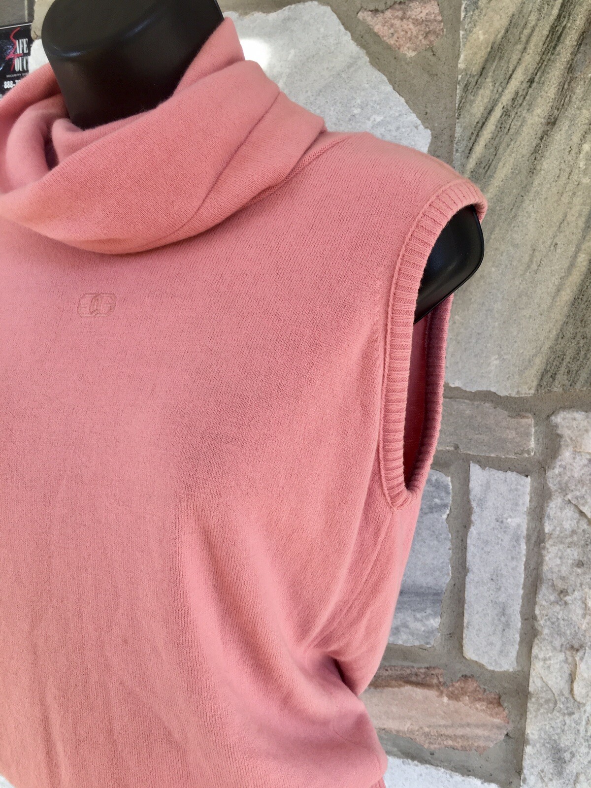 Givenchy Sport Sweater Vest, Givenchy Paris New York, Rare Item, Flamingo Pink