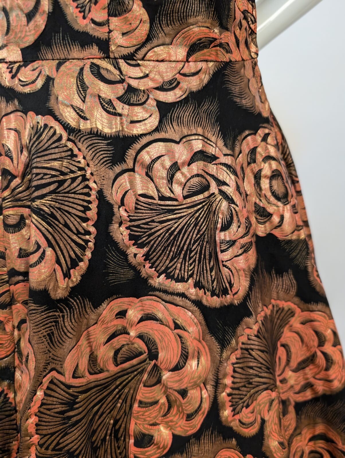 MOST ELEGANT 1940’S SALMON + METALLIC GOLD EMBOSSED CHINTZ LONG DRESS W VELVET 