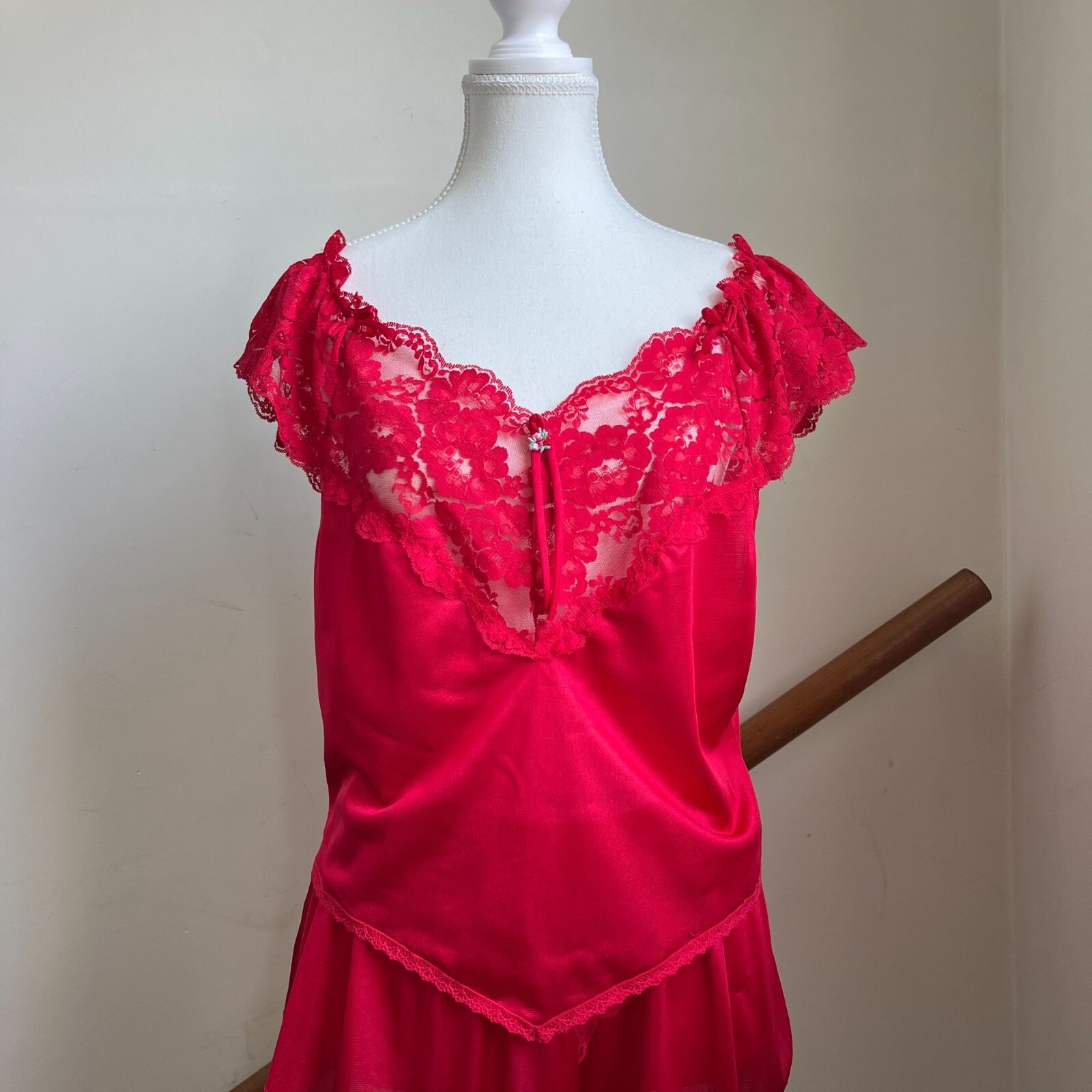 Vintage red satin lace bedroom set shorts top coquette chic 100% nylon medium