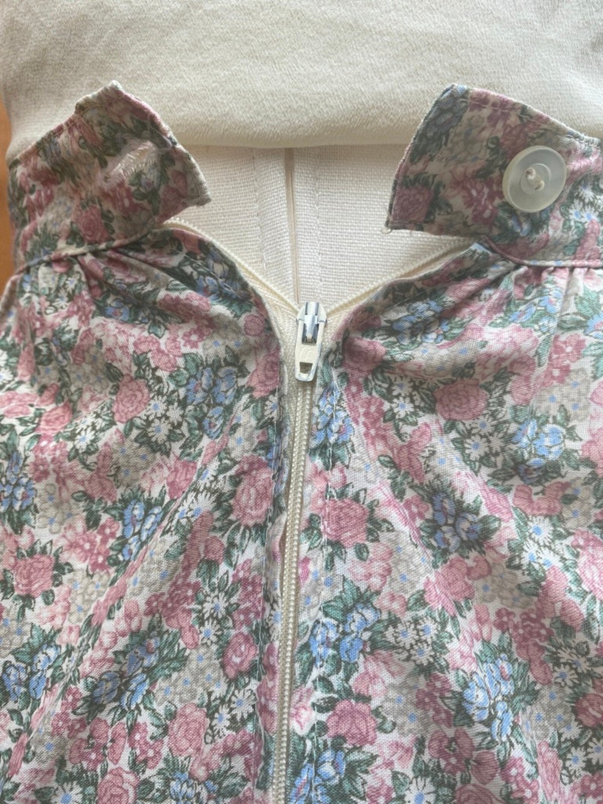 Vintage 1970s Pastel Floral Prairie Skirt Mid Calf XXS waist 24 inches