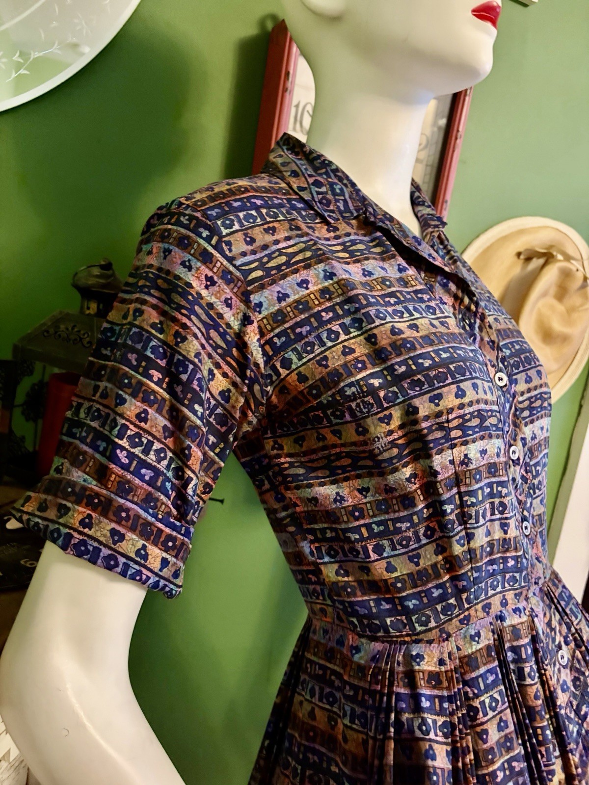 Vintage 1950’s Graphic Print Shirtwaist Day Dress Westbury Fashions S 36/26