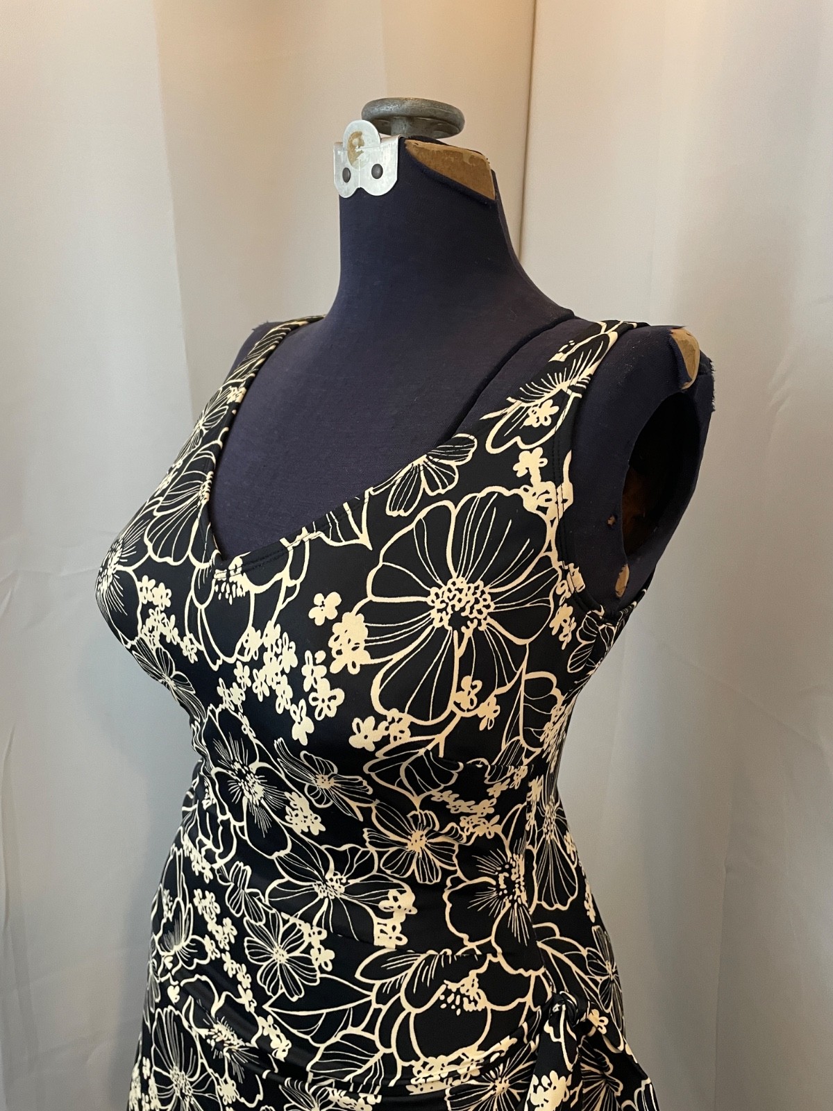 Pinup Style Vintage Bathing Swim Suit Black Floral 1990s Vintage L 16 40 D