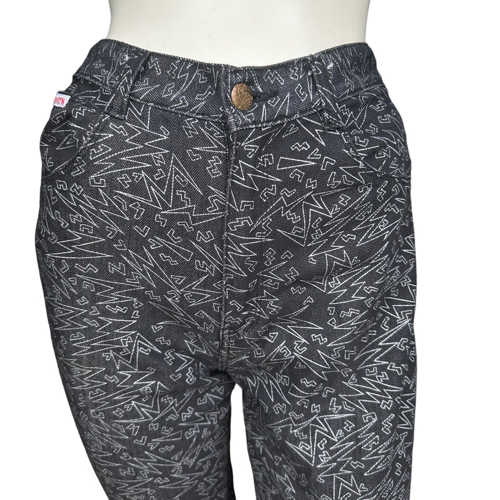 Vintage 90s Geometric Lightning Bolt Print Black & White Jeans 7/8 24″ Waist.