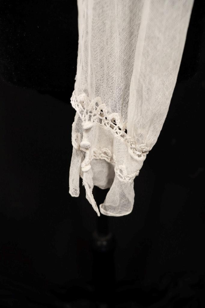 Antique French Edwardian Cotton Hand Embroidered Lace Blouse 42″ Bust