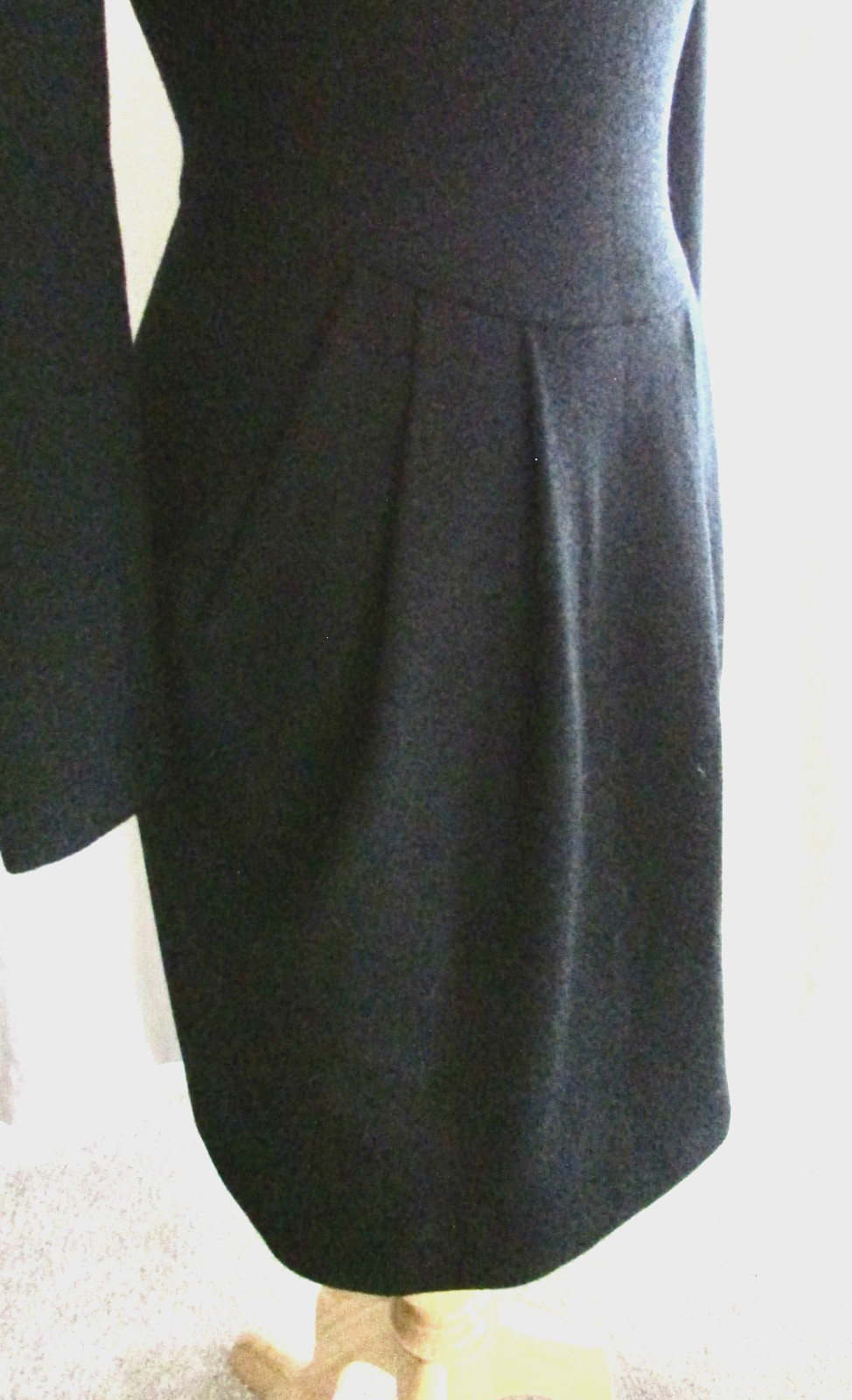 Vintage 90’s Donna Karan Black Wool Long Sleeve Dress Pleat Front 4