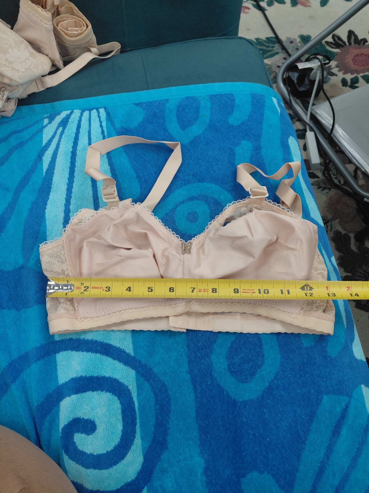 Vintage Lady Cameo Lingerie Bra Size 34EE