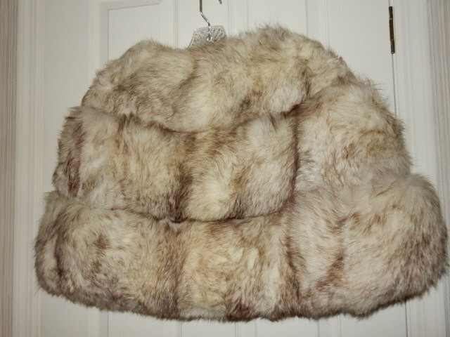 Vintage Saga Norwegian Blue Fox Cape/Stole
