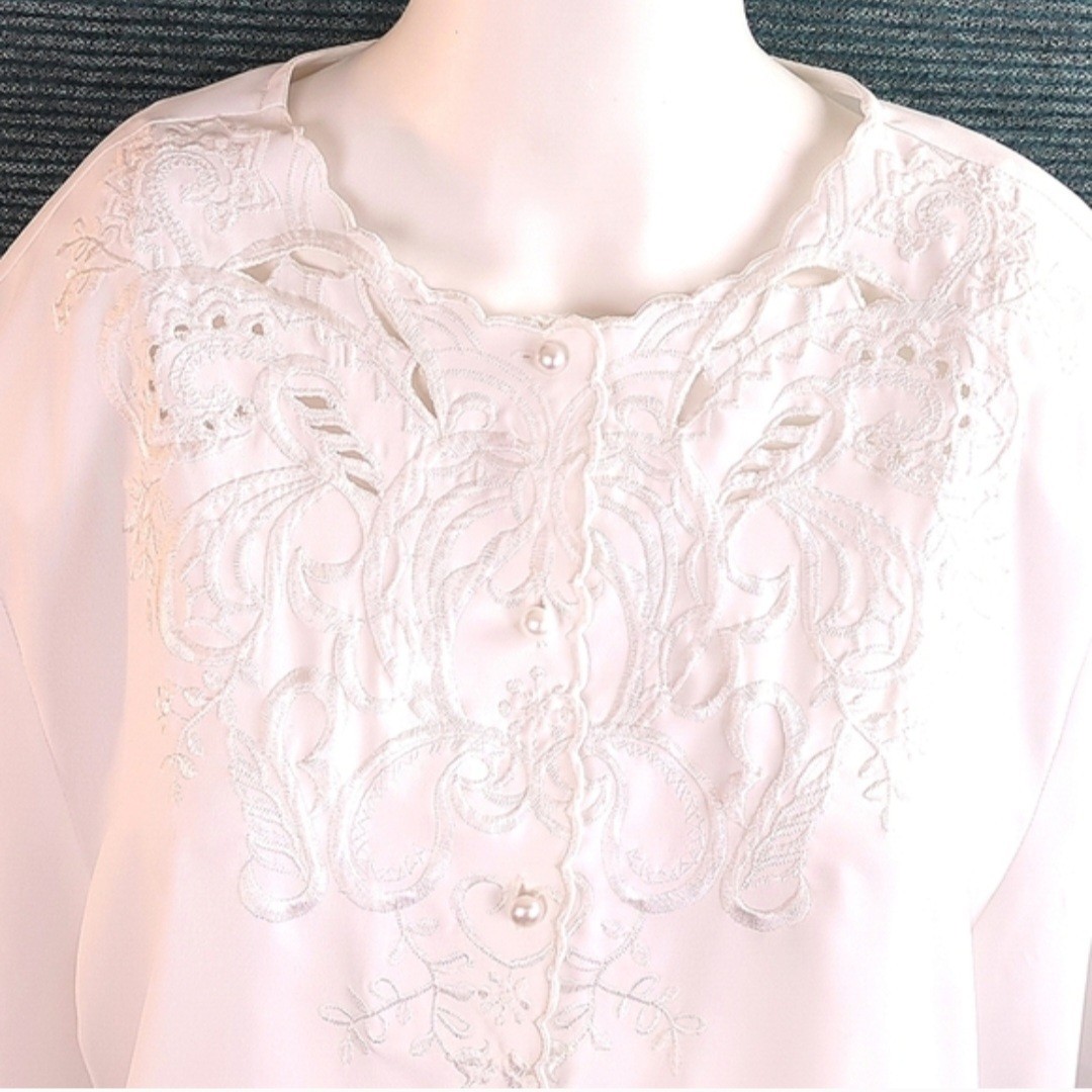 Christie & Jill Vintage ’80s Embroidered Eyelet White Blouse Made In Korea