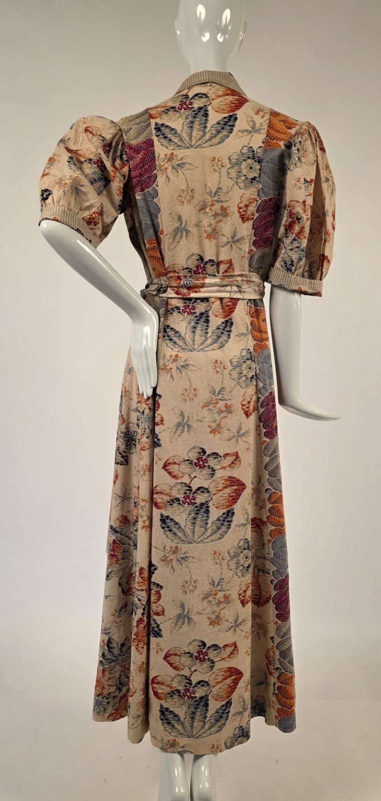 1930’S UNUSUAL BATIK STYLE FLORAL STRIPE PRINT COTTON SUMMER DRESS W BELT