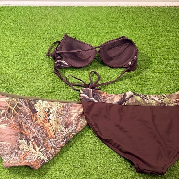 Vintage Y2K Women’s Camo Swim Suit Chocolate Brown Studded Bikini