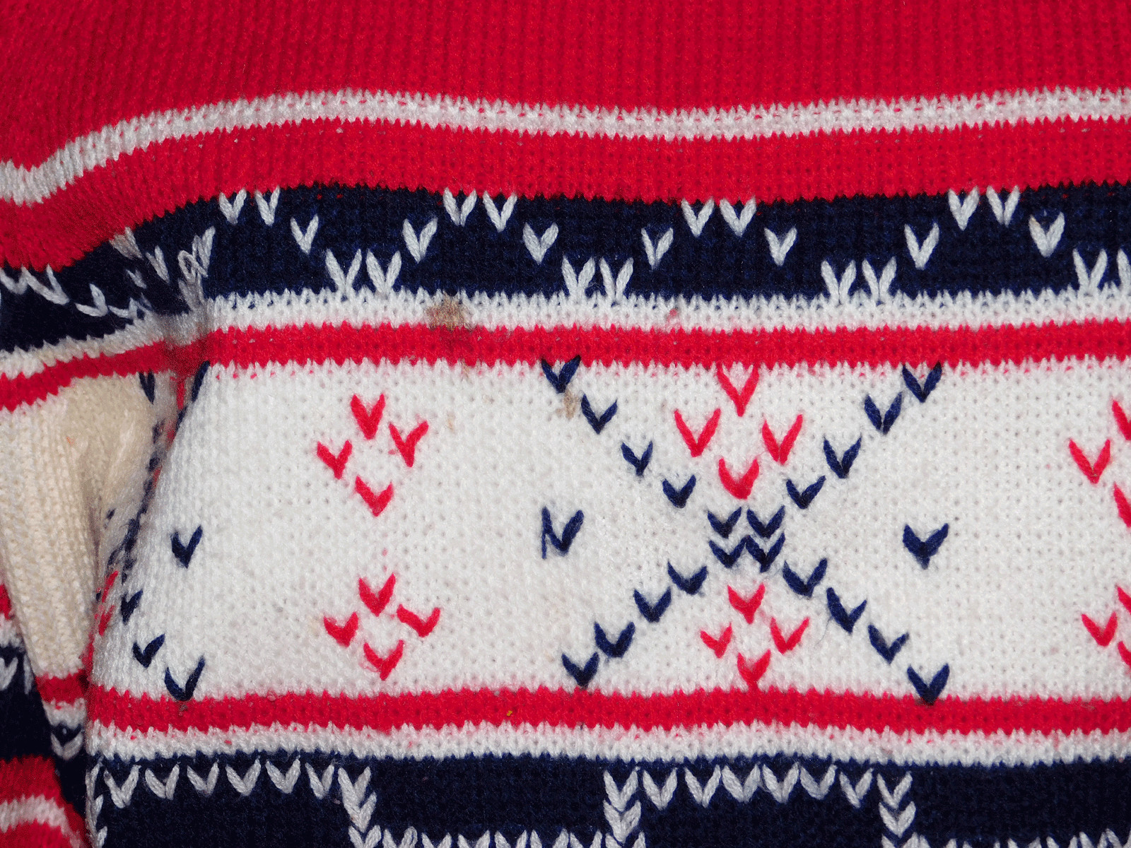 Vintage J.C. Penney Red Alpine Sweater, L, 16-18, Classic Winter Ski Wear, 1970s