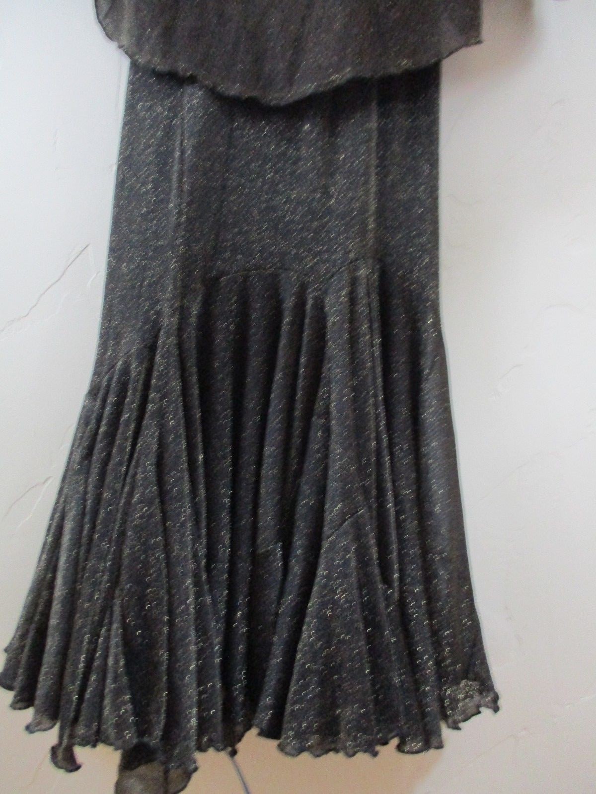 M Vintage dress Shinny gold black 1980s 1990s 2pc maxi ruffle