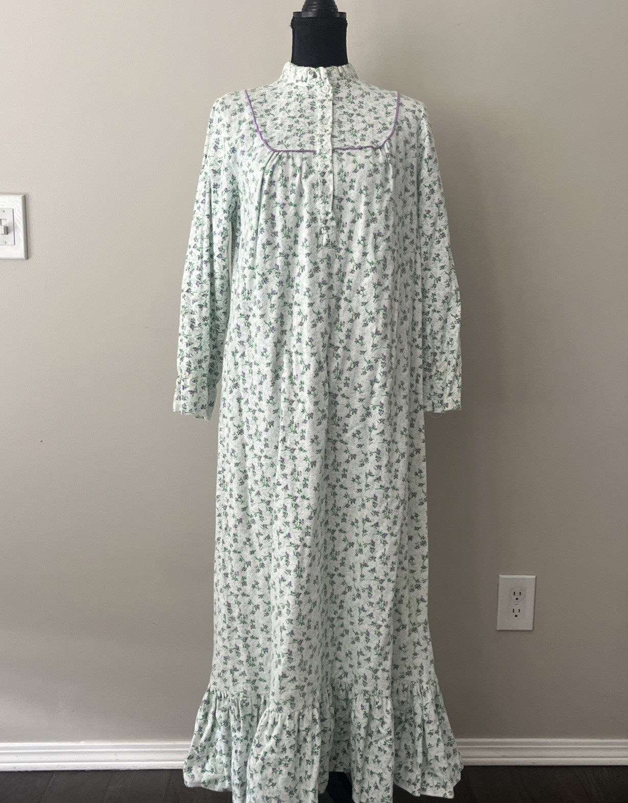 Vintage Sears Flannel Floral Long Sleeve Nightgown 7561 Medium 34 1/2-37