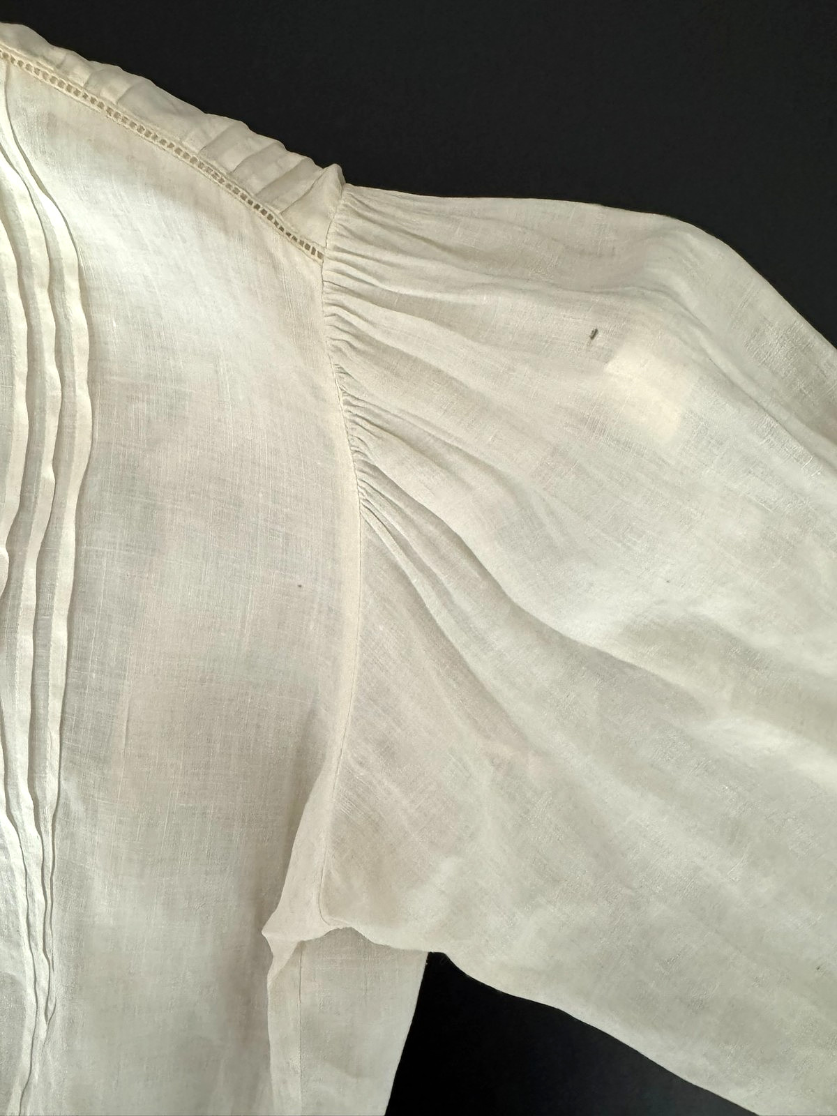 Antique Edwardian White Cotton Lawn Shirtwaist Blouse Early 1900s
