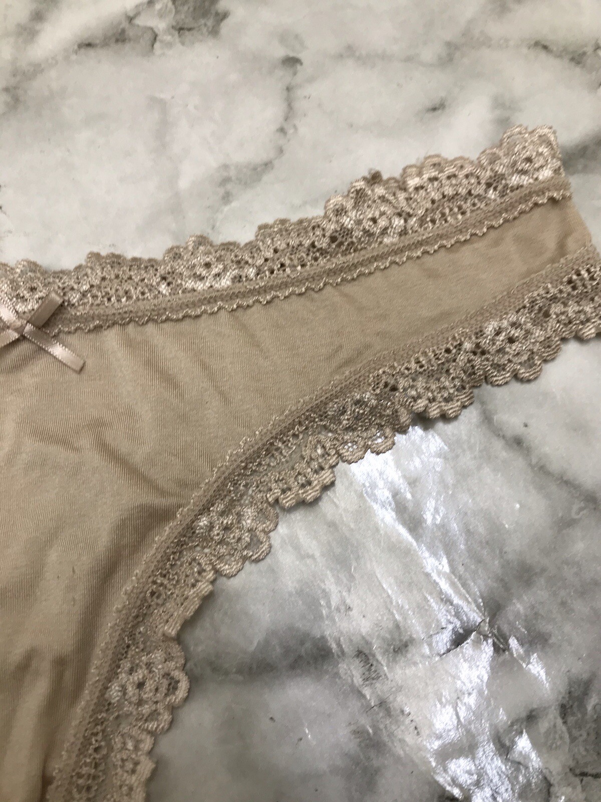 Silky Feel Thong String Smooth Lace Panties Brown Sz Medium Underwear w/ Bow
