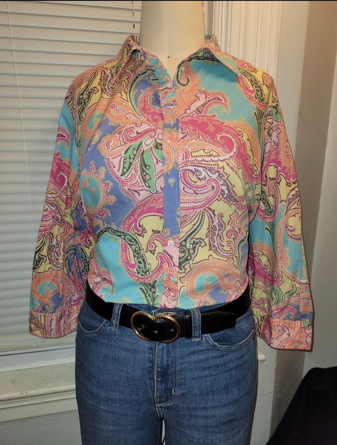 Beautiful vintage blouse Chaps, perfect for a Y2K or psychedelic look. Size L.