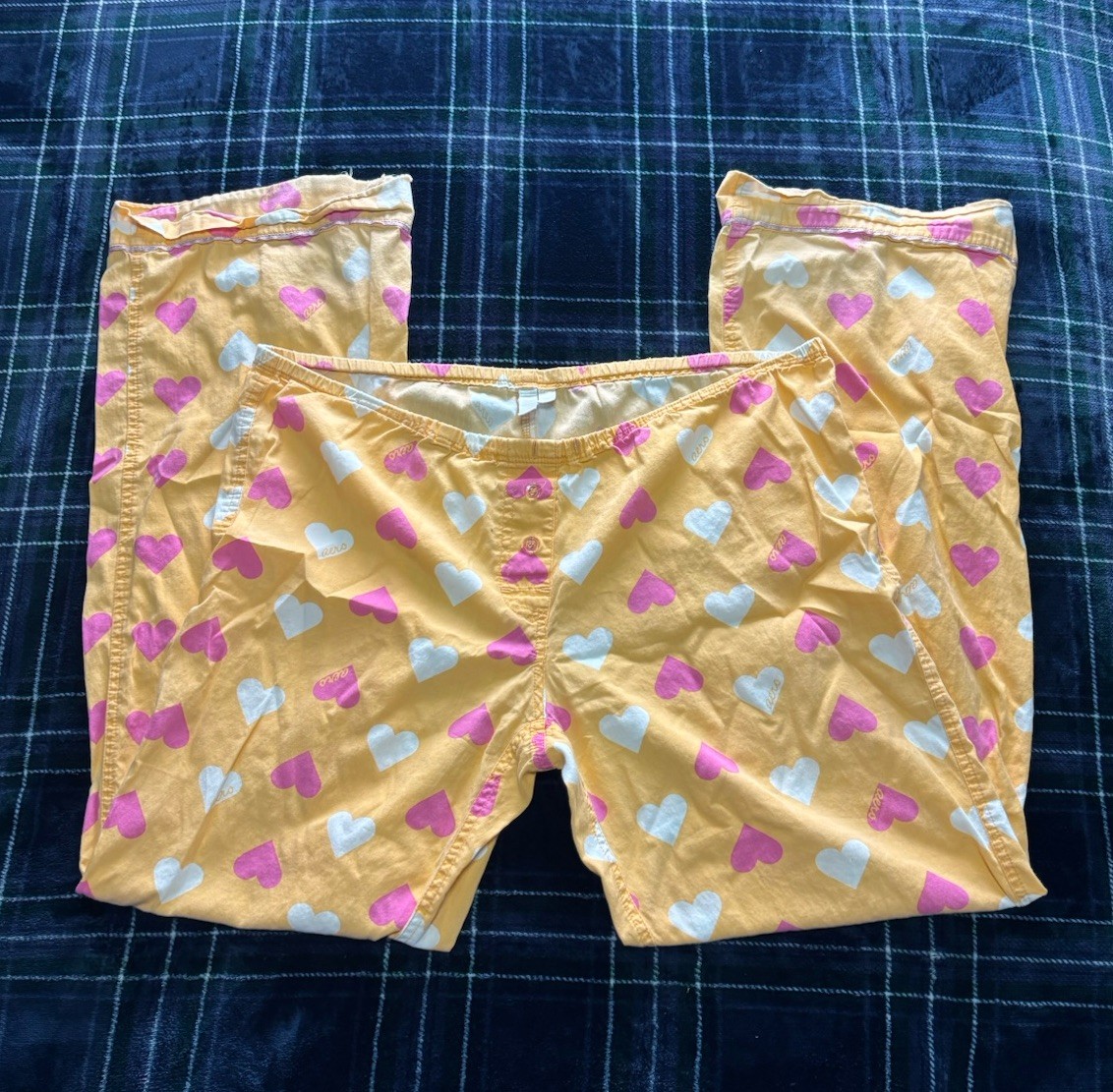 Vintage 2000s Light Orange Aeropostale pjs w/ pink&white hearts. Size S