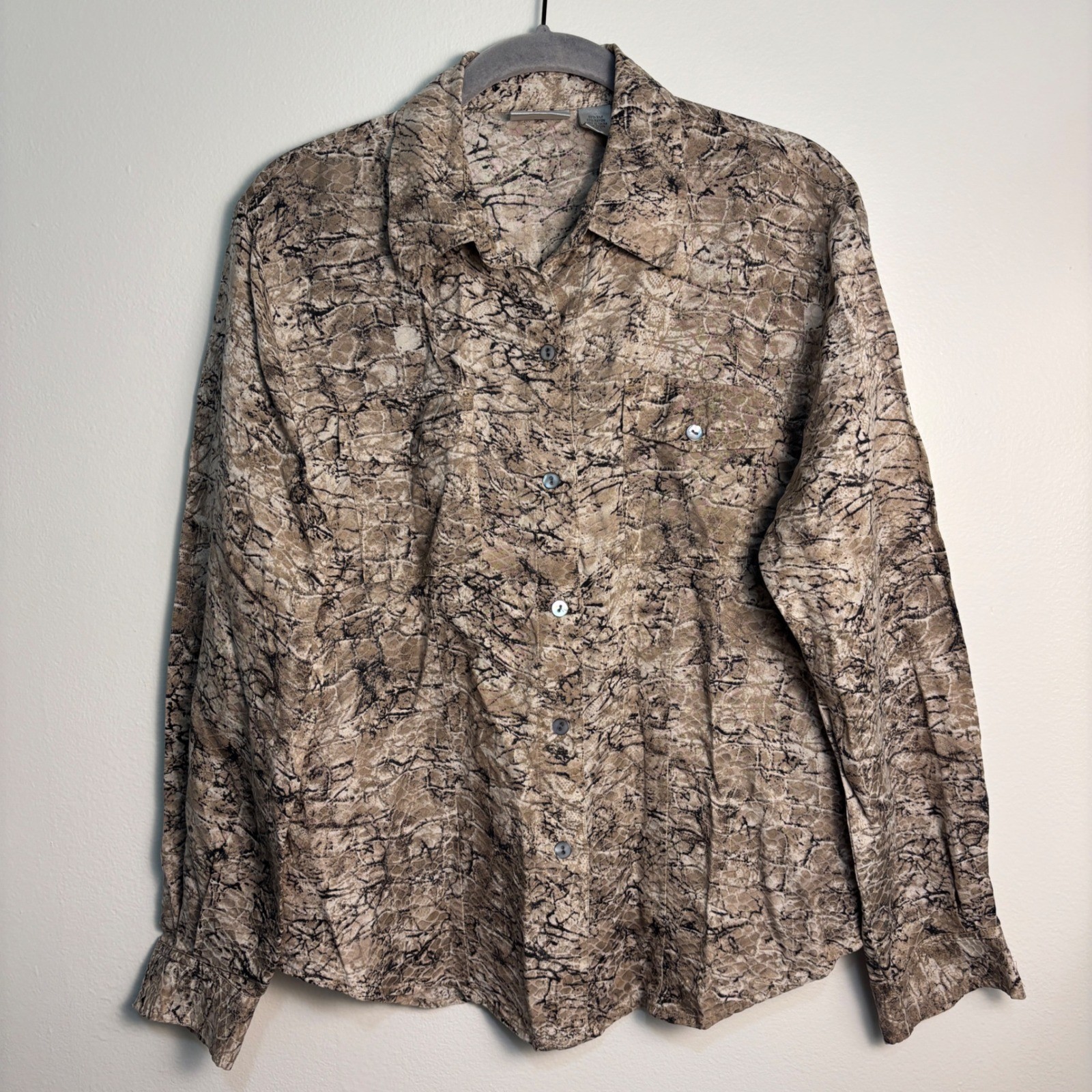 Chico’s SILK Blend Button Up Blouse Women’s Medium Animal Print Career Top