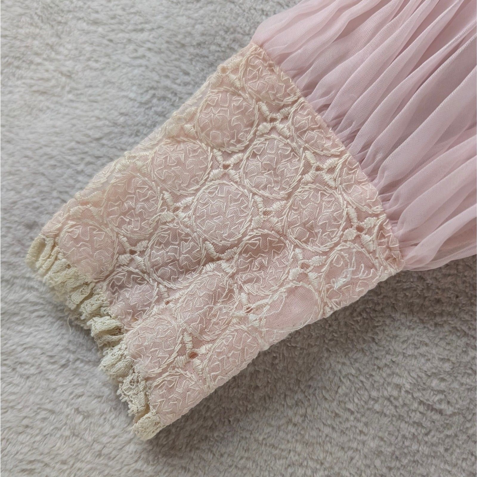 Vintage Chiffon Lace Puff Sleeve Blouse Girl’s/Women’s XXS Light Pastel Pink