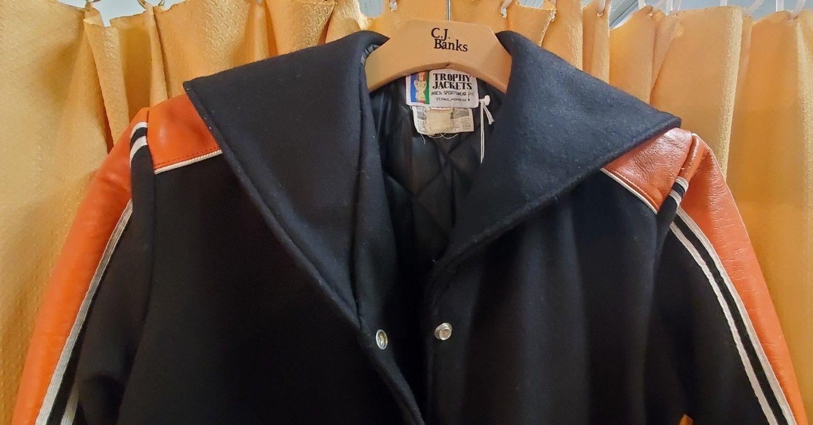 Vtg Trophy Jackets Varsity Letterman Jacket Womens 22 XL Orange Black White