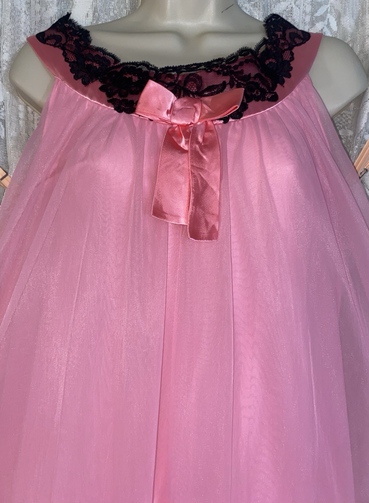 VTG XS S M GLAM Vanity Fair DEEP Pink Db Chiffon Nightgown w Satin & Black Lace