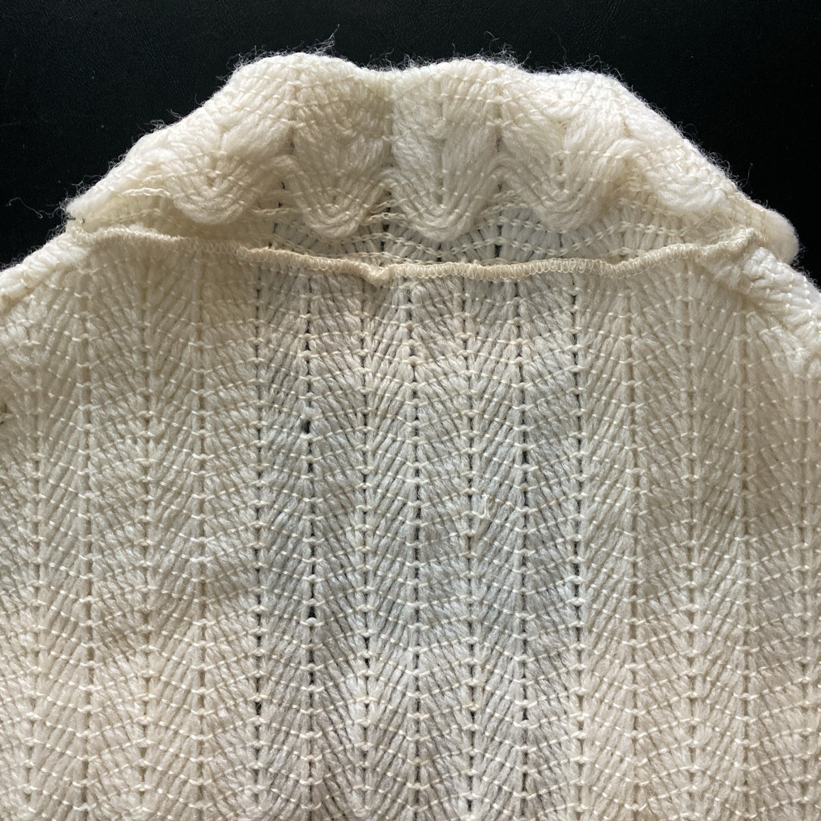 Vintage 40s 50s Ivory Crocheted Shrug Sweater Cardigan Bolero Scallop Womens