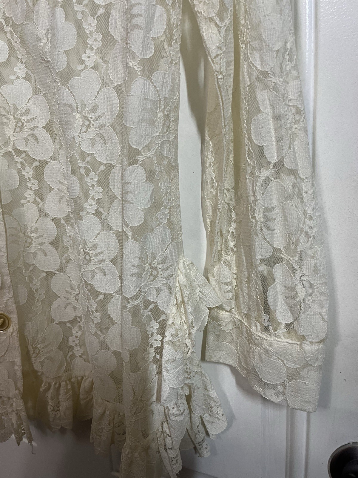 Vintage 1950s Ivory Lace Button Front Blouse Floral Romantic Cottagecore