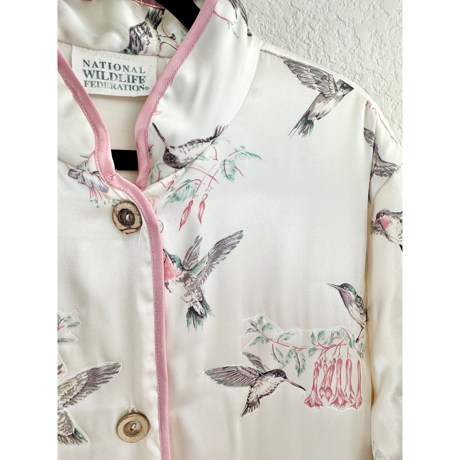 National Wildlife Federation Robe Womens L Cream Pink Hummingbird Vintage Satin