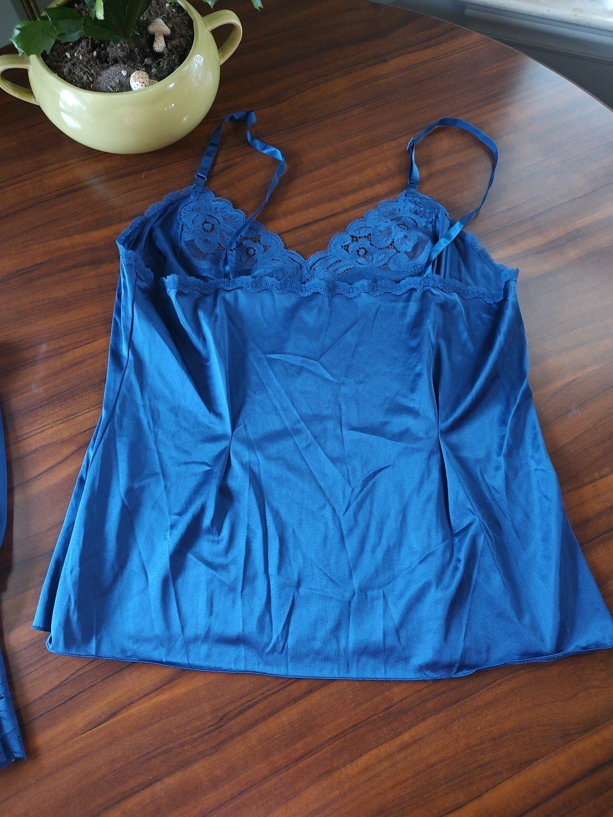 Vintage Vanity Fair Navy Slip And Camisole Size 36 Small Lace Dupont Nylon