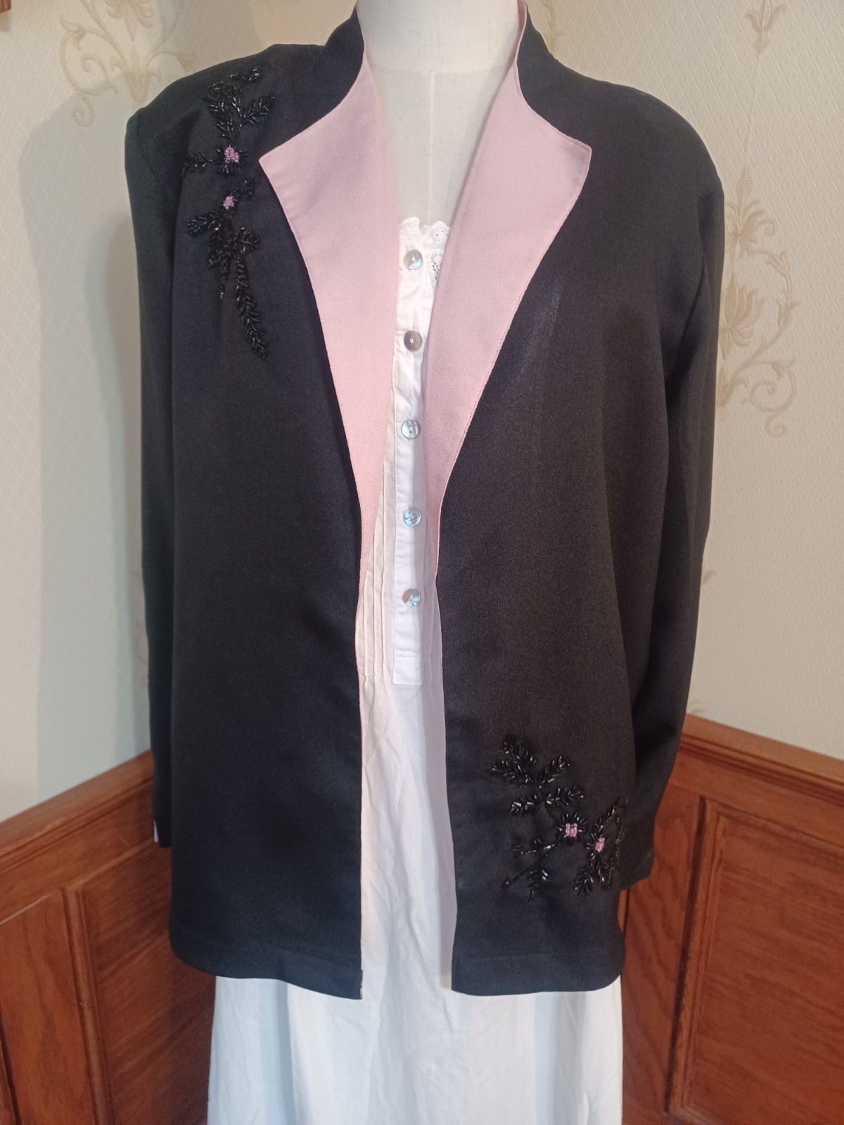 Vintage 1980s Sara Morgan for Halbrand Black Pink Beaded Office Witch Jacket