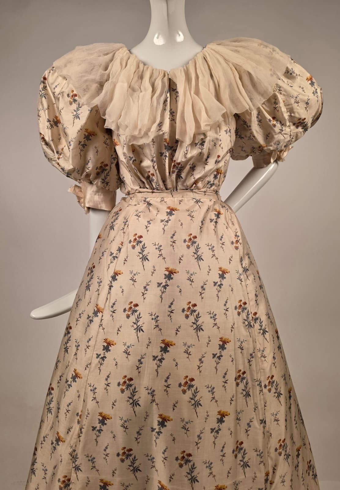 VICTORIAN FLORAL SILK BALL GOWN DRESS W BALLOON PUFF SLEEVES + SILK CHIFFON & ID