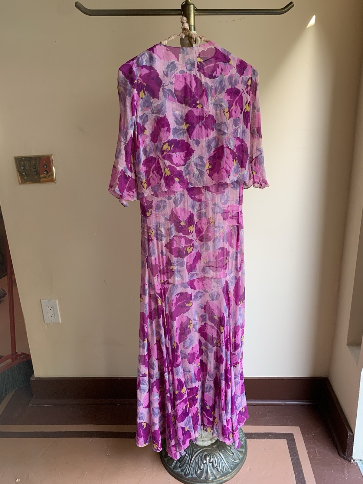 Vintage 1920s Purple Pink Floral Silk Crinkle Chiffon Dress Jacket Set Size S