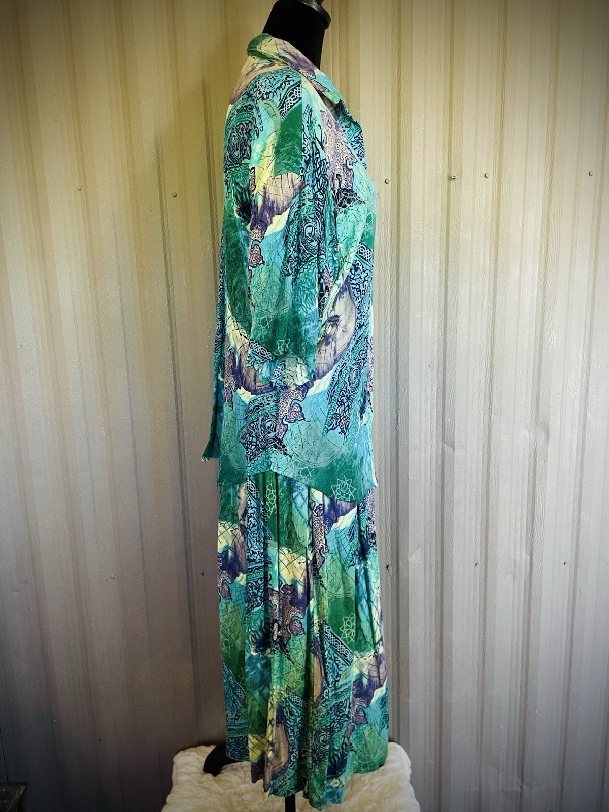 VTG 90’s Natalie 2 Piece Skirt Blouse Set Rayon Midi Mandalas Pleated Pockets L