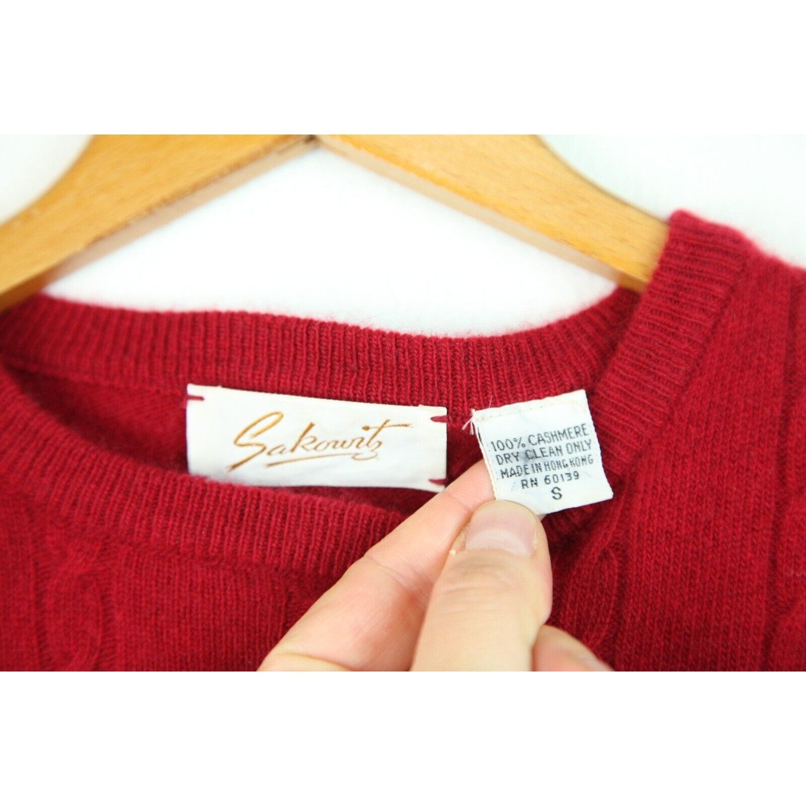 Vintage Small Red Cashmere Sweater Cable Knit Preppy Valentine Crewneck Classic