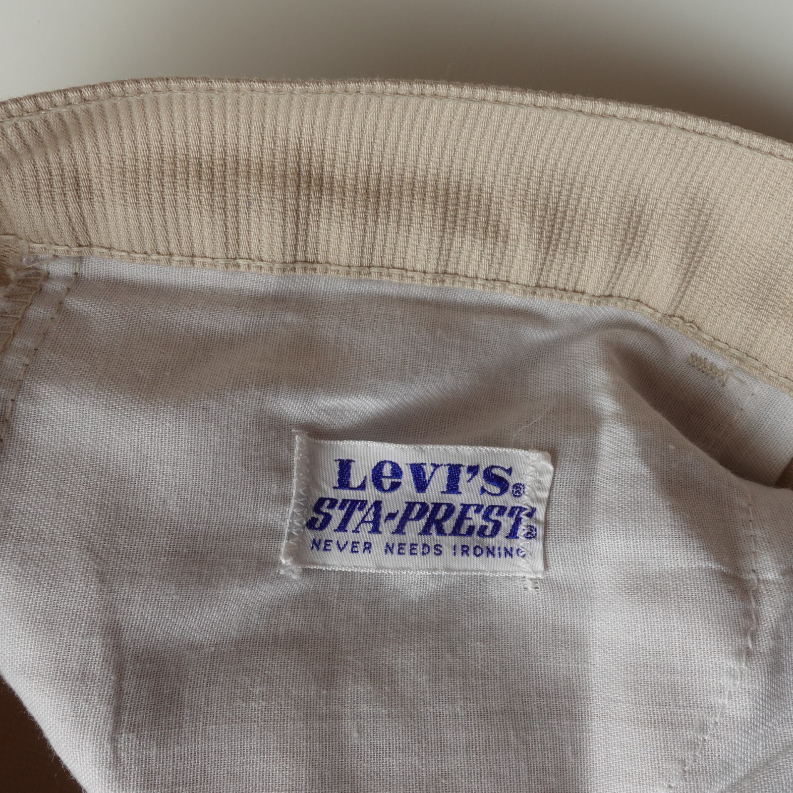 Vintage 70s Levi’s Women’s Sta-Prest Flared Pants Size 29×34 Ribbed Talon Zip