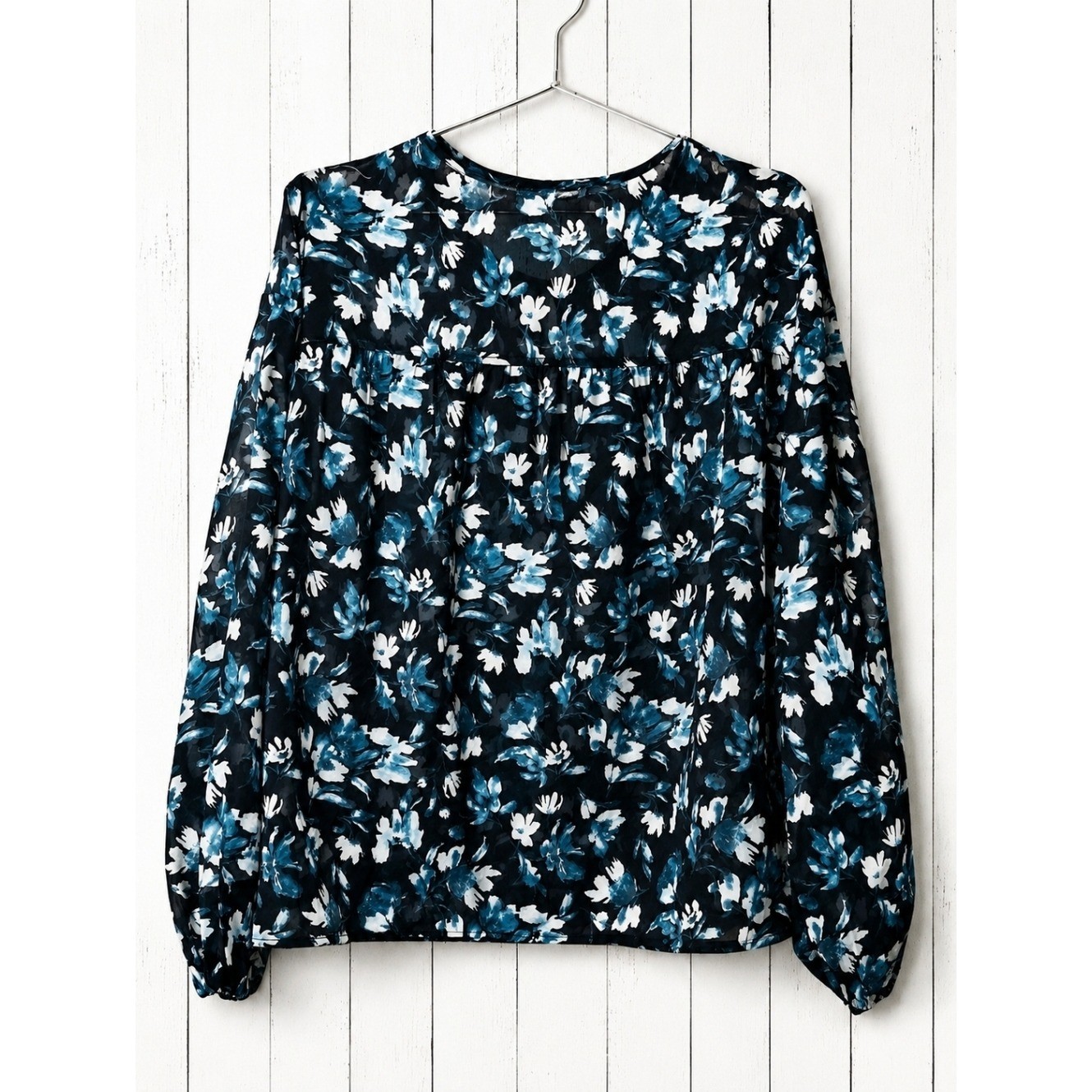 Abercrombie Blue Floral Blouse Large Romantic Cottagecore Coastal Grandmother