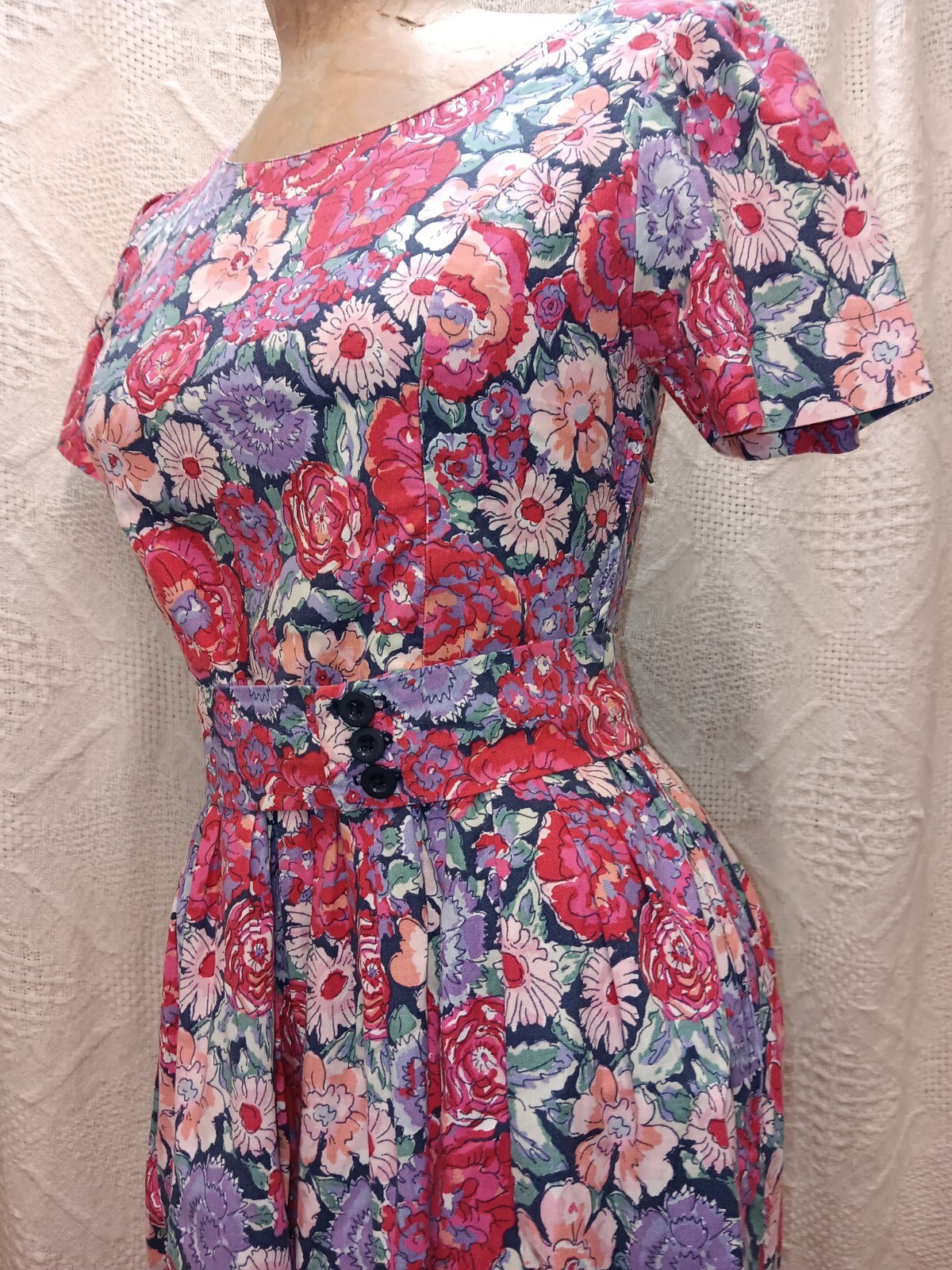 Vtg 1980’s Retro 50’s Red Pink Green Peach Black Cotton Dress Size XS